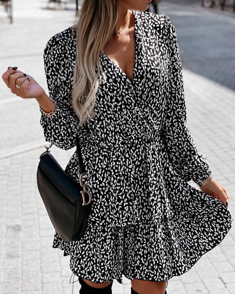 

V Neck Lantern Sleeve Allover Print Casual Dress, Black