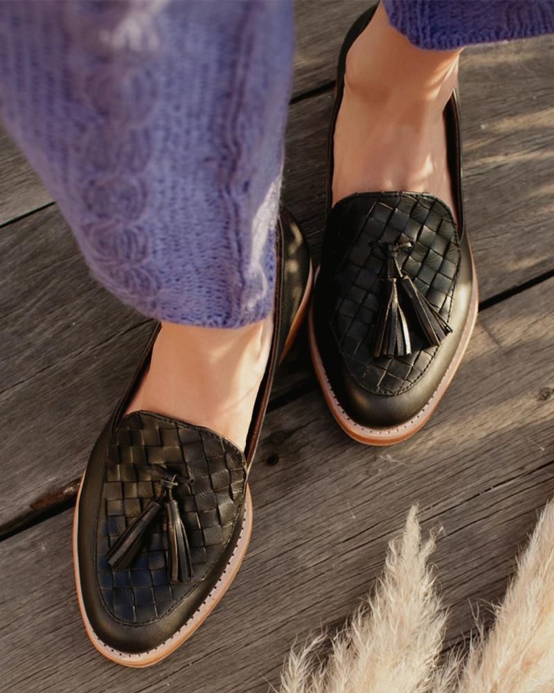 

Round-toe Solid Color Weave Tassel Loafers, Black