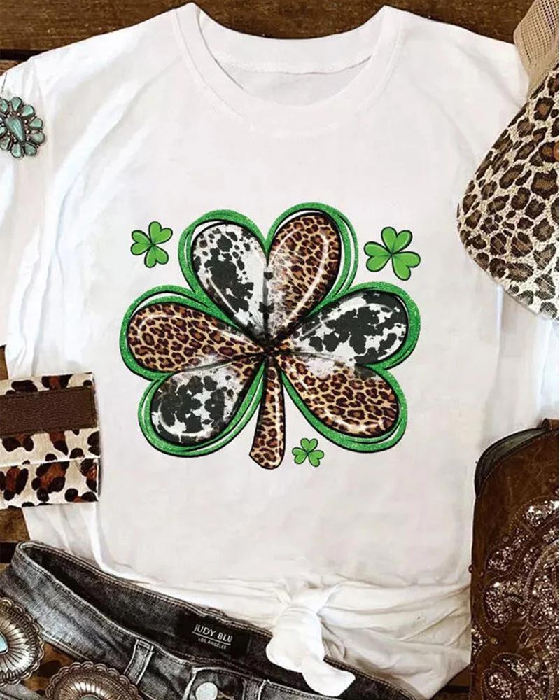 

St. Patrick's Day Lucky Shamrock Print Casual T-shirt, White