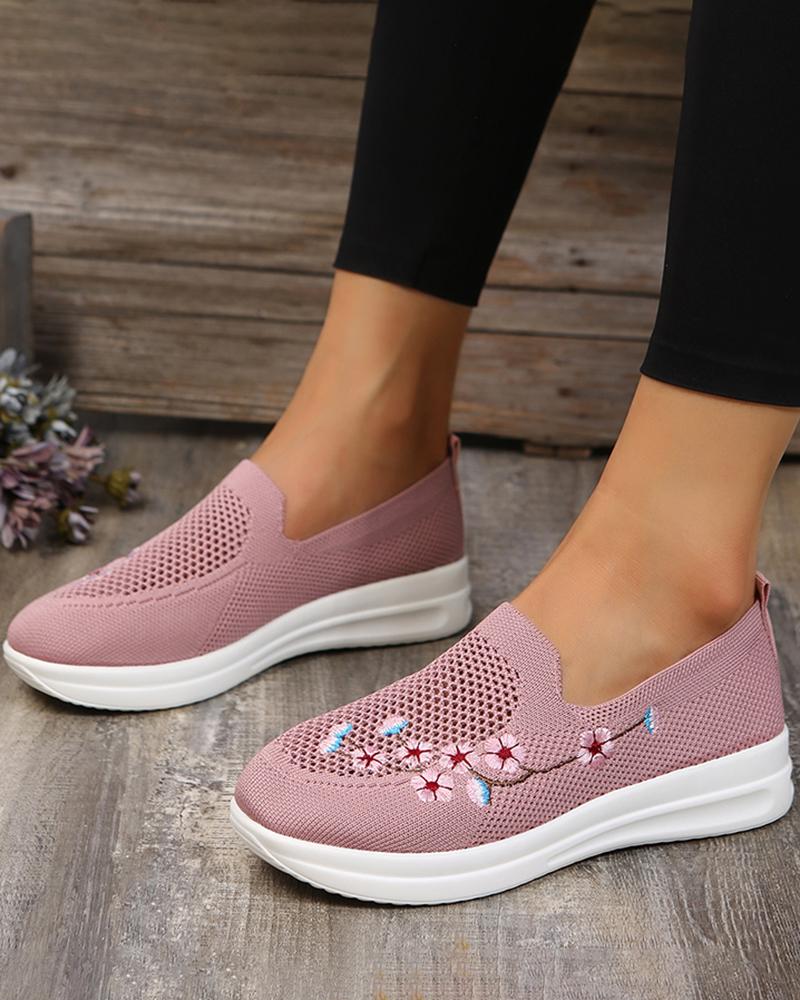 

National Style Floral Embroidery Hollow Out Slip-on, Pink