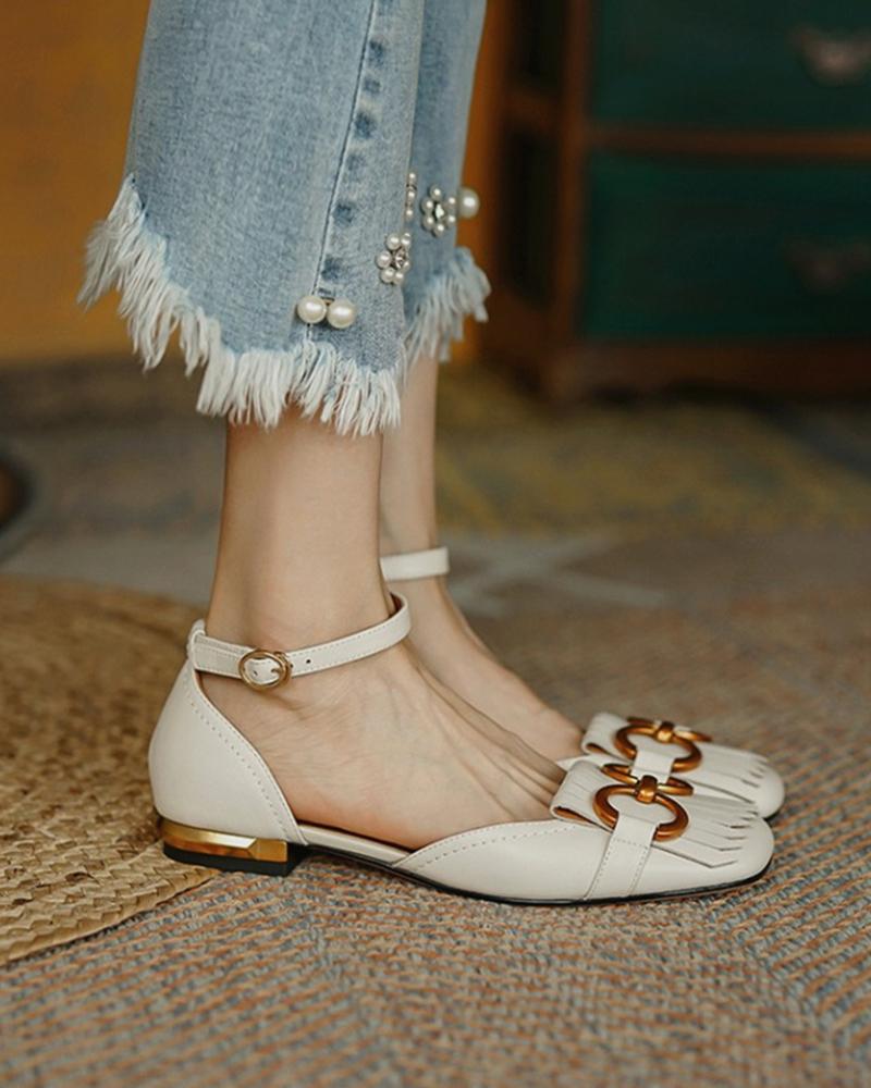 

Square-toe Solid Color Splicing Tassel Chain Flat Shoes, Beige