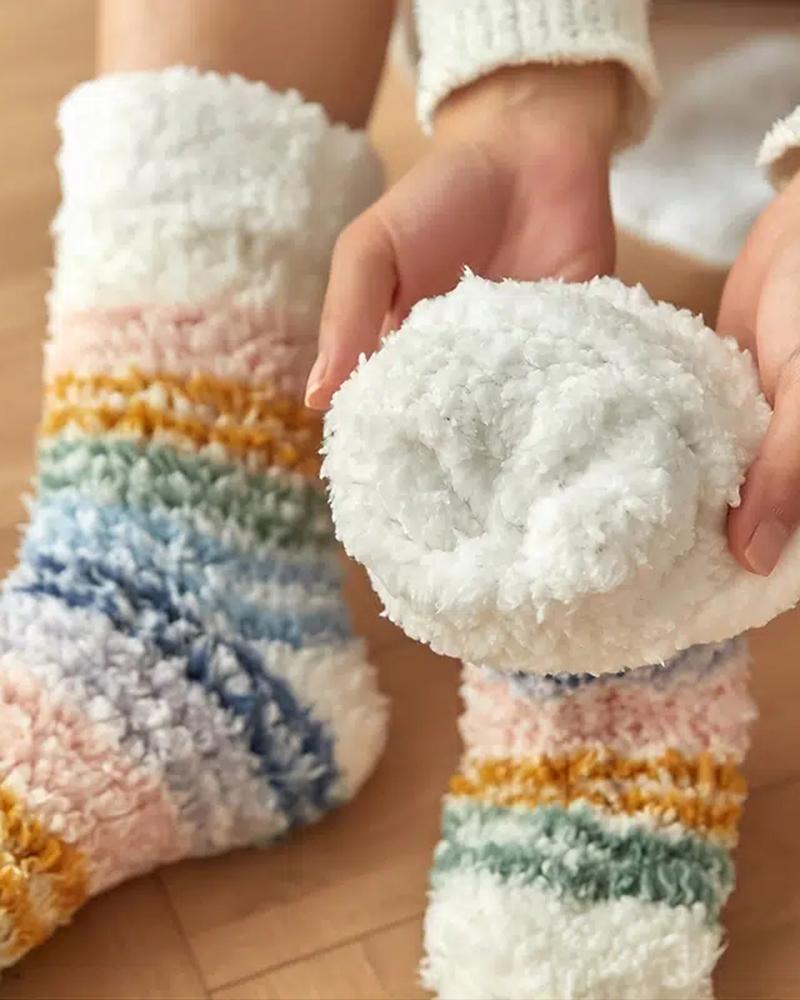 

1Pair Striped Fuzzy Thermal Socks, White