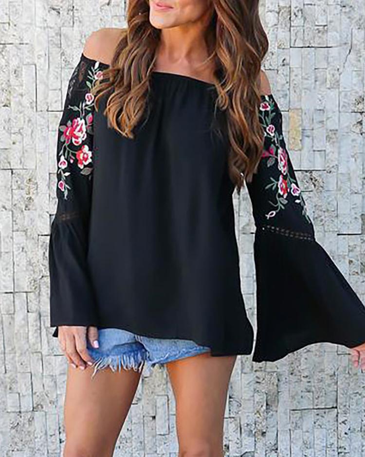 

Floral Print Off Shoulder Flare Sleeve Blouse - Black