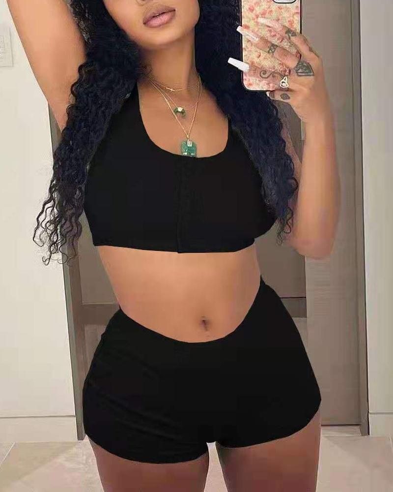 

U-Neck Crop Top & Shorts Lounge Set, Black