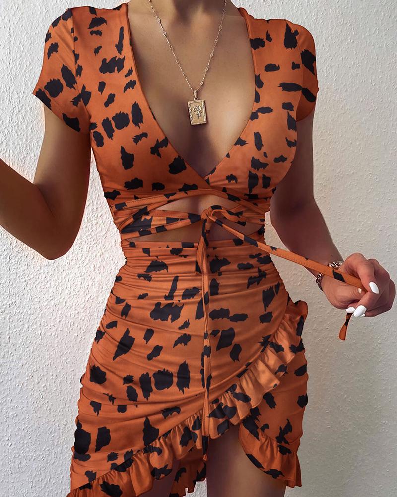 

Ruffles Cut Out Design All Over Print Dress, Brown