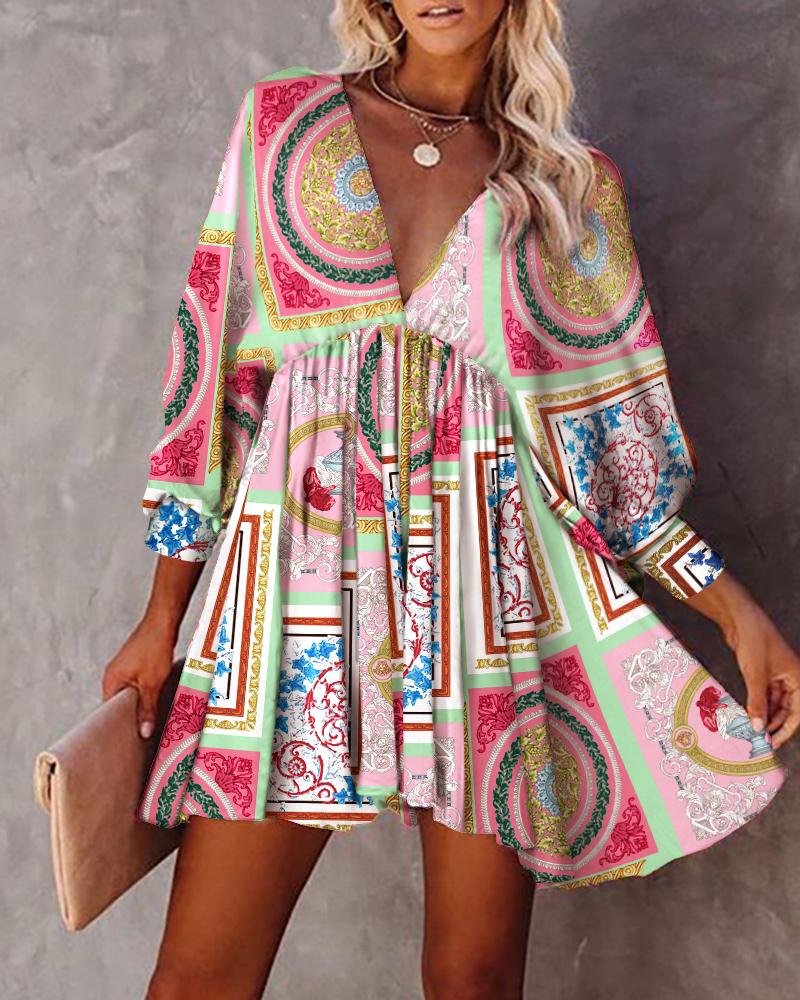 

All Over Print V-Neck Fold Pleated Dress, Multicolor