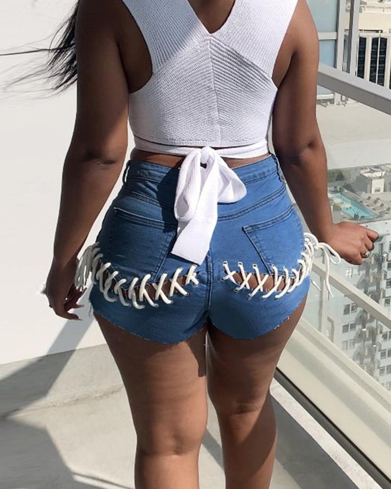 

Zipper Fly Grommet Eyelet Lace-Up Back Denim Shorts, Blue