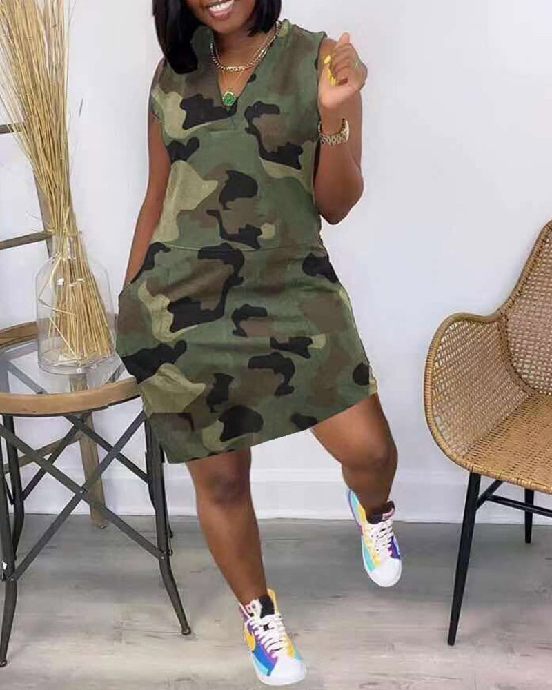 

Plus Size Sleeveless Camouflage Print Pocket Design Dress, Green