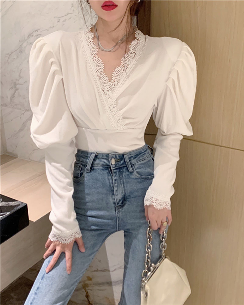 

Lace Trim V-Neck Gigot Sleeve Top, White