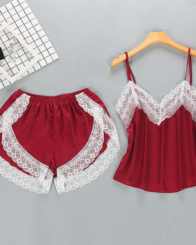 

Lace Detail Two-Piece Pajama Set, Red