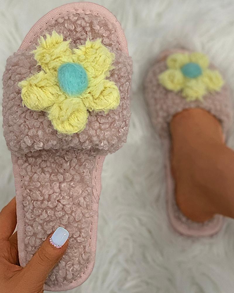 

Floral Pattern Fluffy Slippers, Pink
