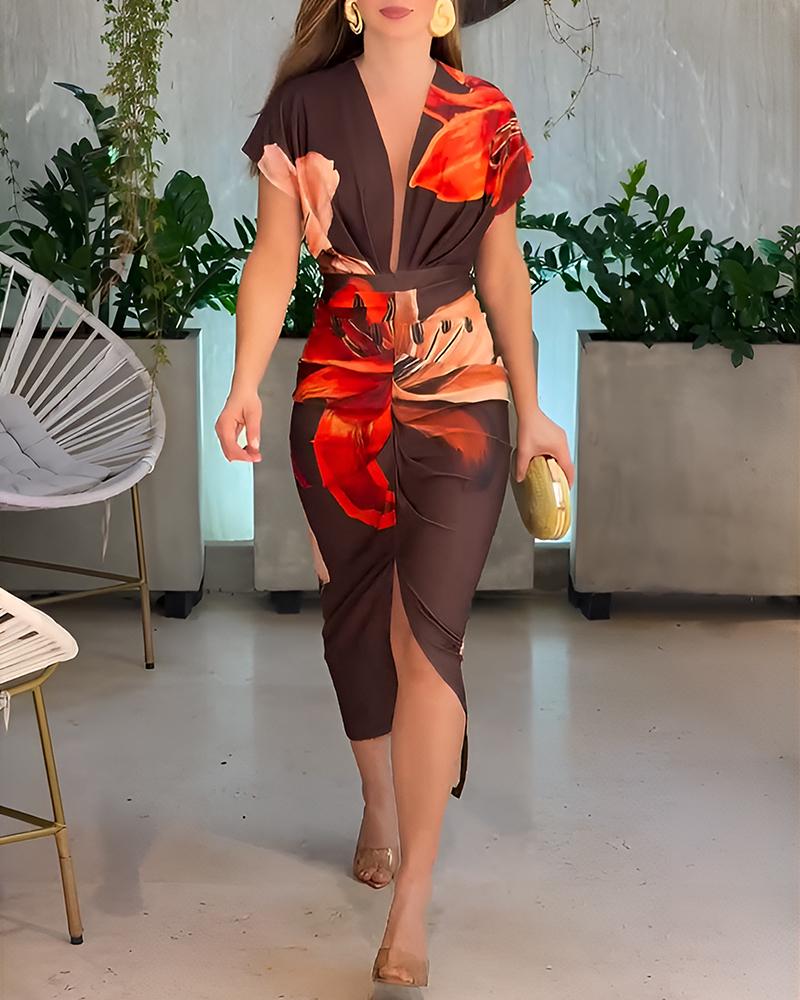 

Floral Placement Print Deep V-Neck Front Slit Dress Ruched Slim Fit Vacation Dress, Brown
