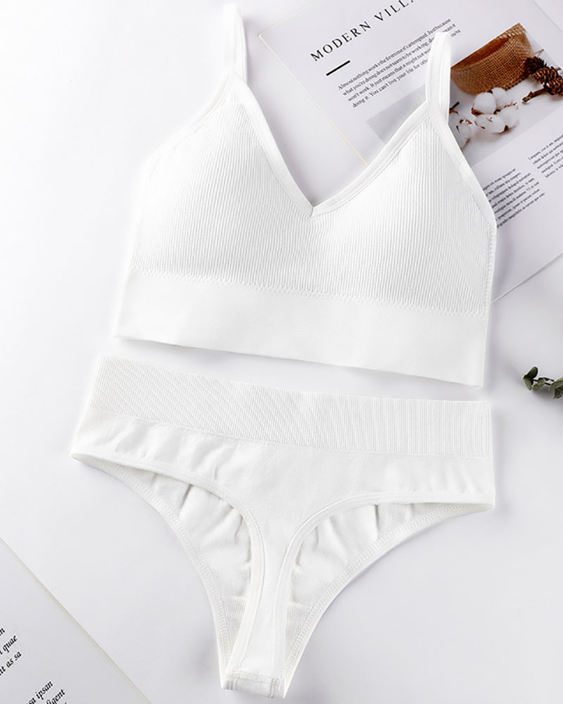 

V-Neck Sleeveless Seamless Bra Set, White