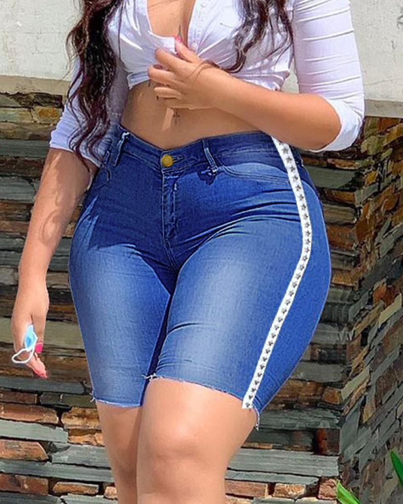 

Plus Size Studded Decor Tape Patch Denim Shorts, Blue