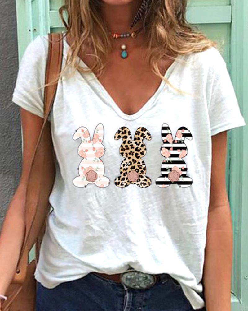 

Easter Bunny Cheetah Floral Print Short Sleeve T-shirt, White