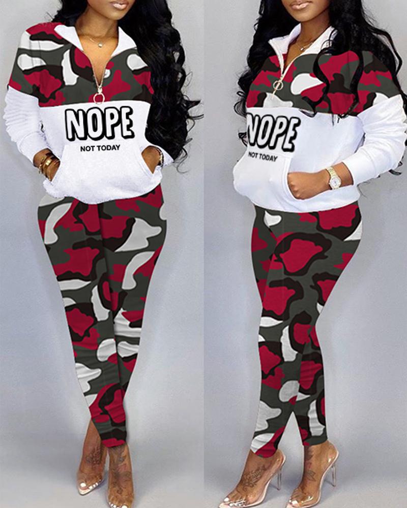 

Camouflage Letter Print Zip Detail Casual Top & Pants Set, Red