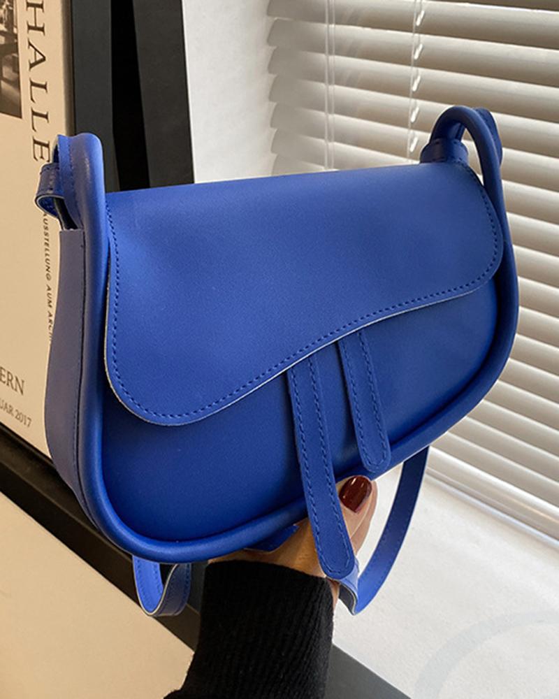 

Magnet Lock Flap Crossbody Bag, Blue