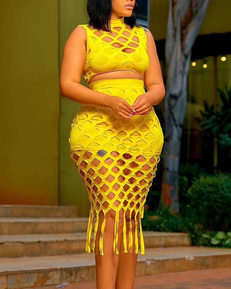 

Hollow Out Crop Top & Tassel Design Skirt Set, Yellow