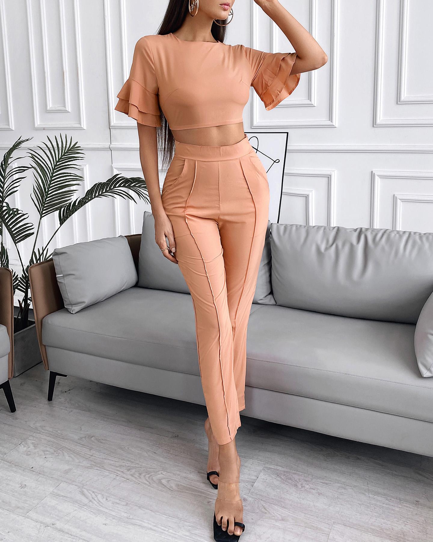 

Ruffle Hem Top & Contrast Piping Pocket Design Pants Set, Apricot