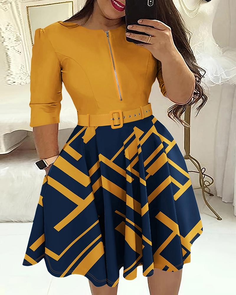 

Plus Size Geometric Print Zipper Design Casual Dress With Belt, Yellow
