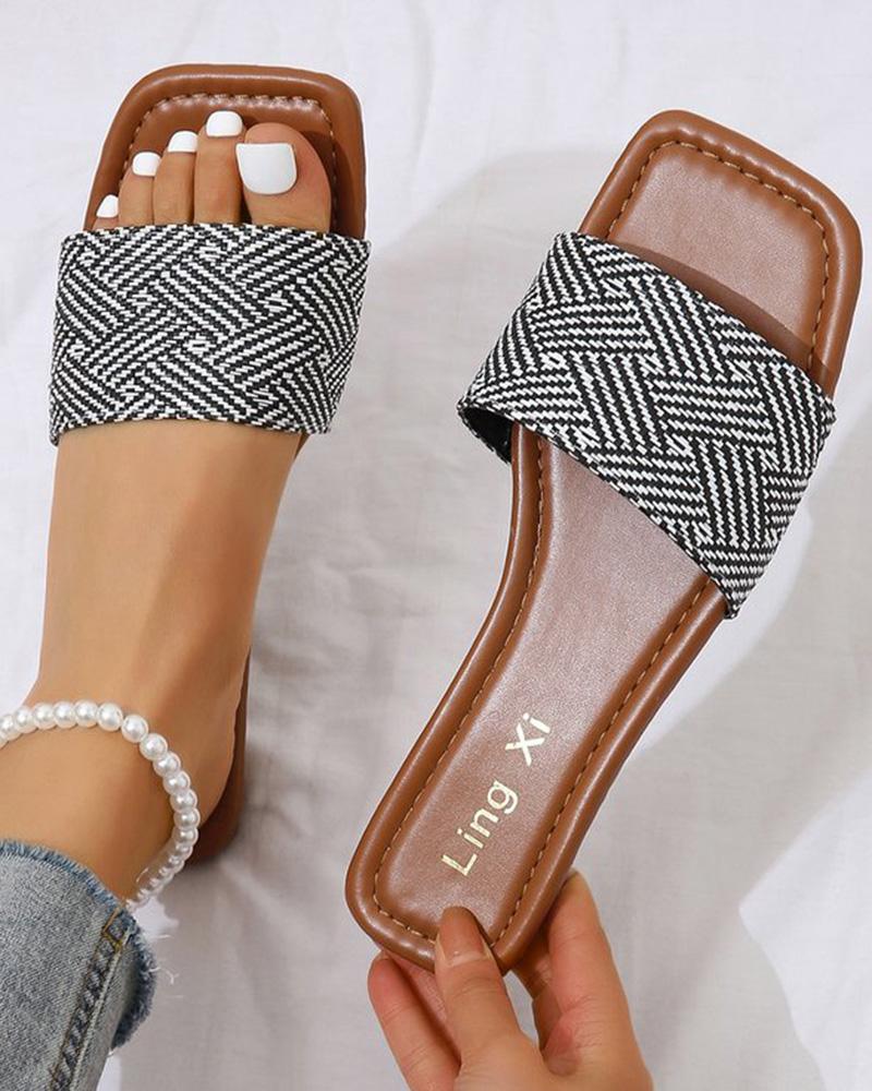 

Wide Strap Square Toe Beach Slippers, Black&white