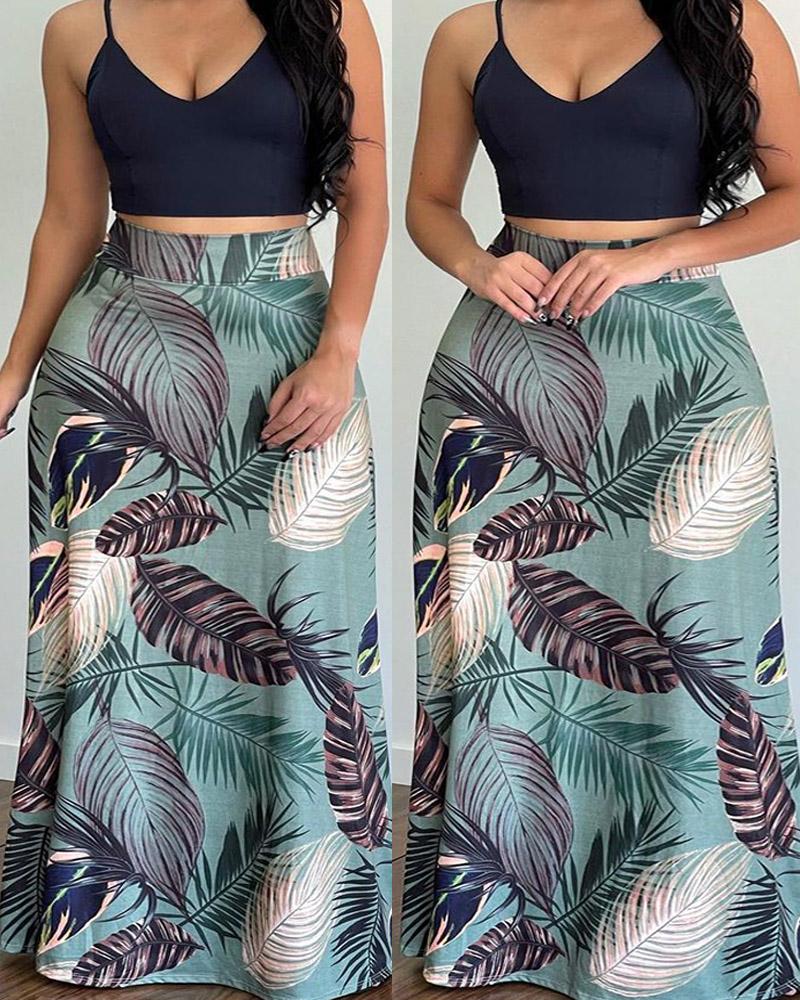 

Spaghetti Strap Top & Tropical Print Skirt Set, Green