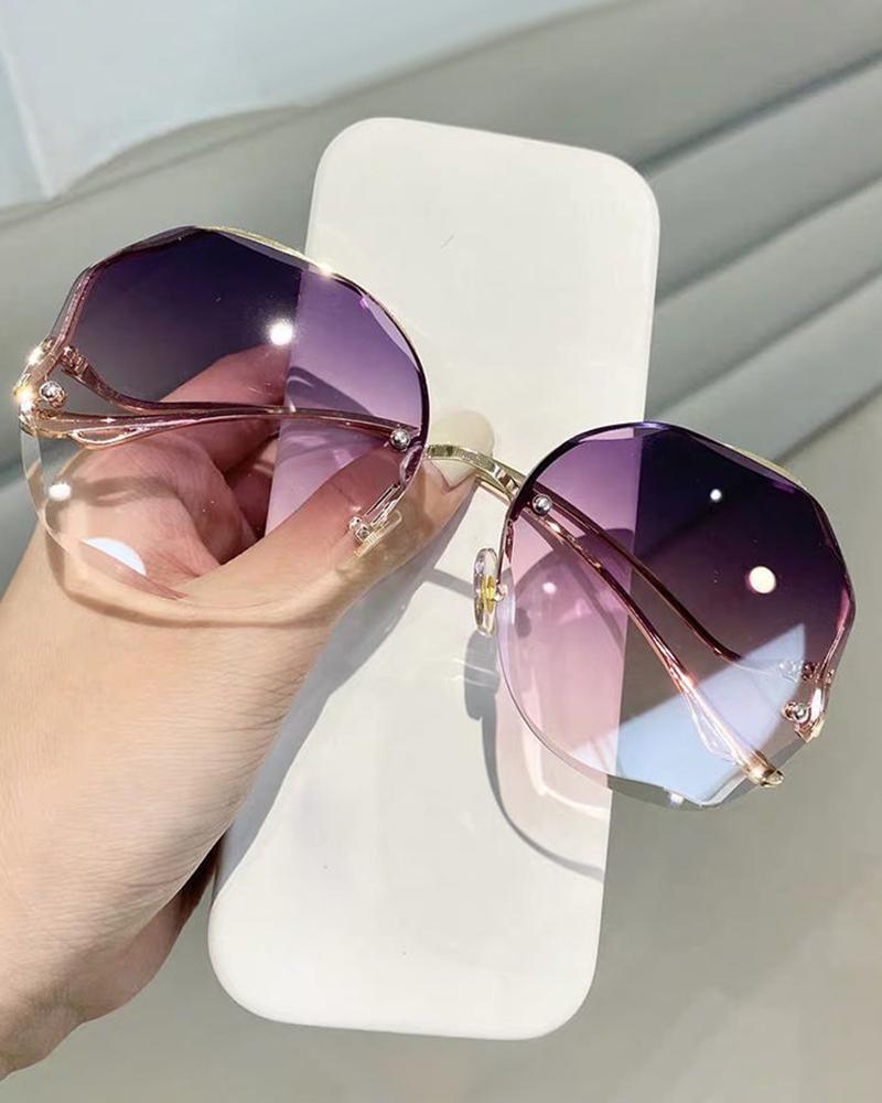 

1Pair Tinted Lens Cut Trimmed Curved Temples Gradient Sunglasses, Purple