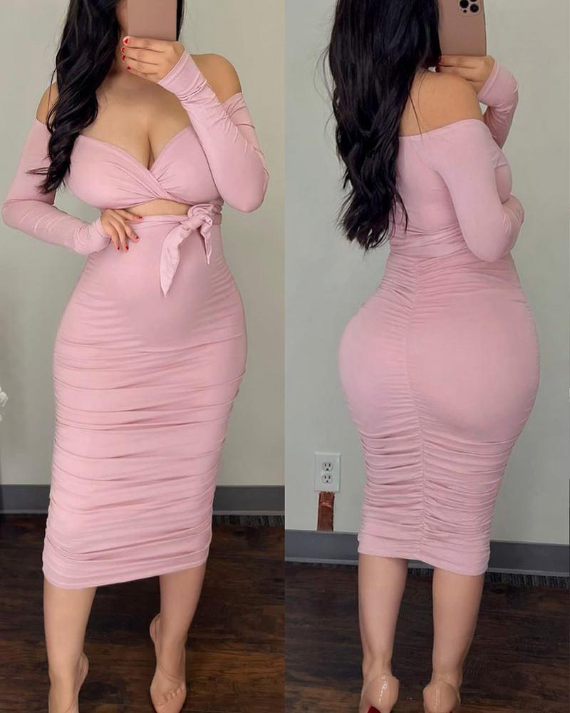 

Off Shoulder Crop Top & Ruched Skirt Set, Pink