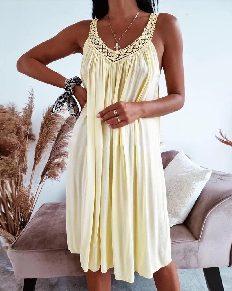 

Contrast Lace Ruched Sleeveless Casual Dress, Yellow