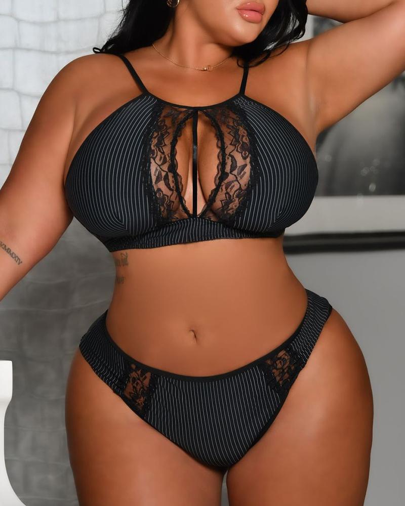 

Lace Patch Cutout Front Lingerie Set, Black