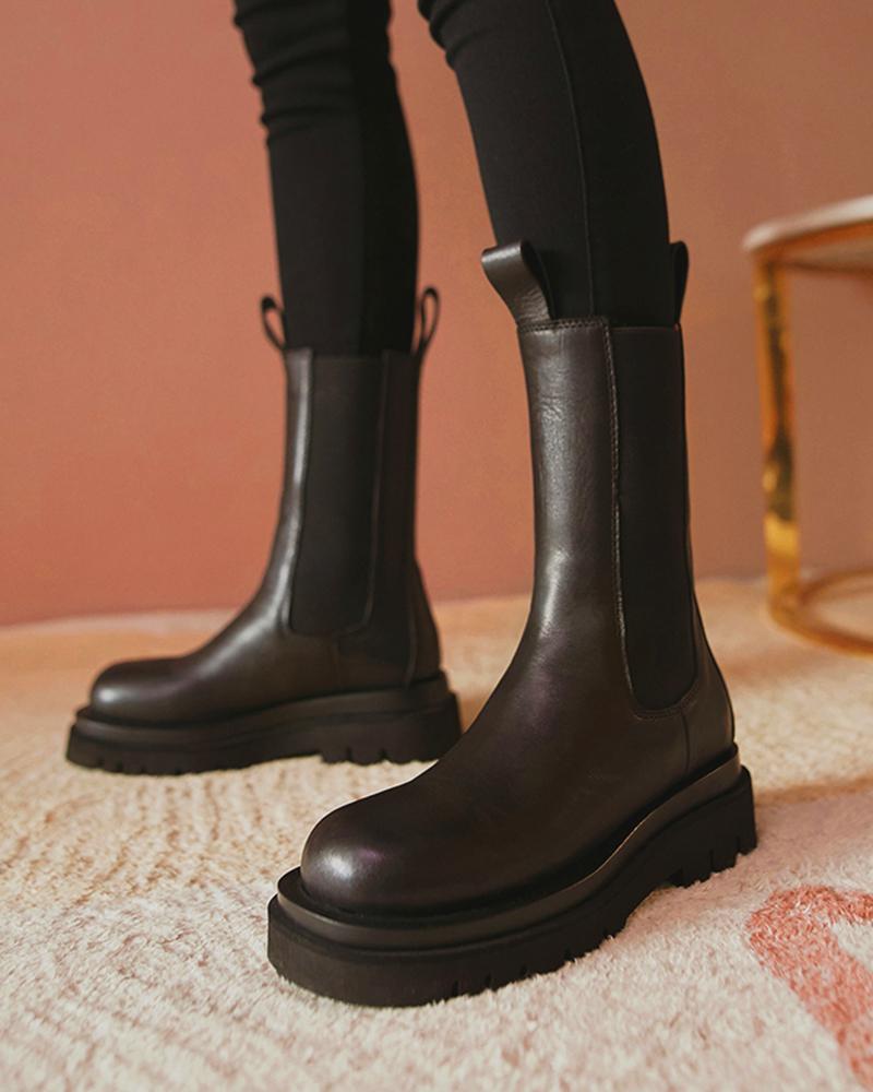 

Minimalist Round Toe Chelsea Boots, Black