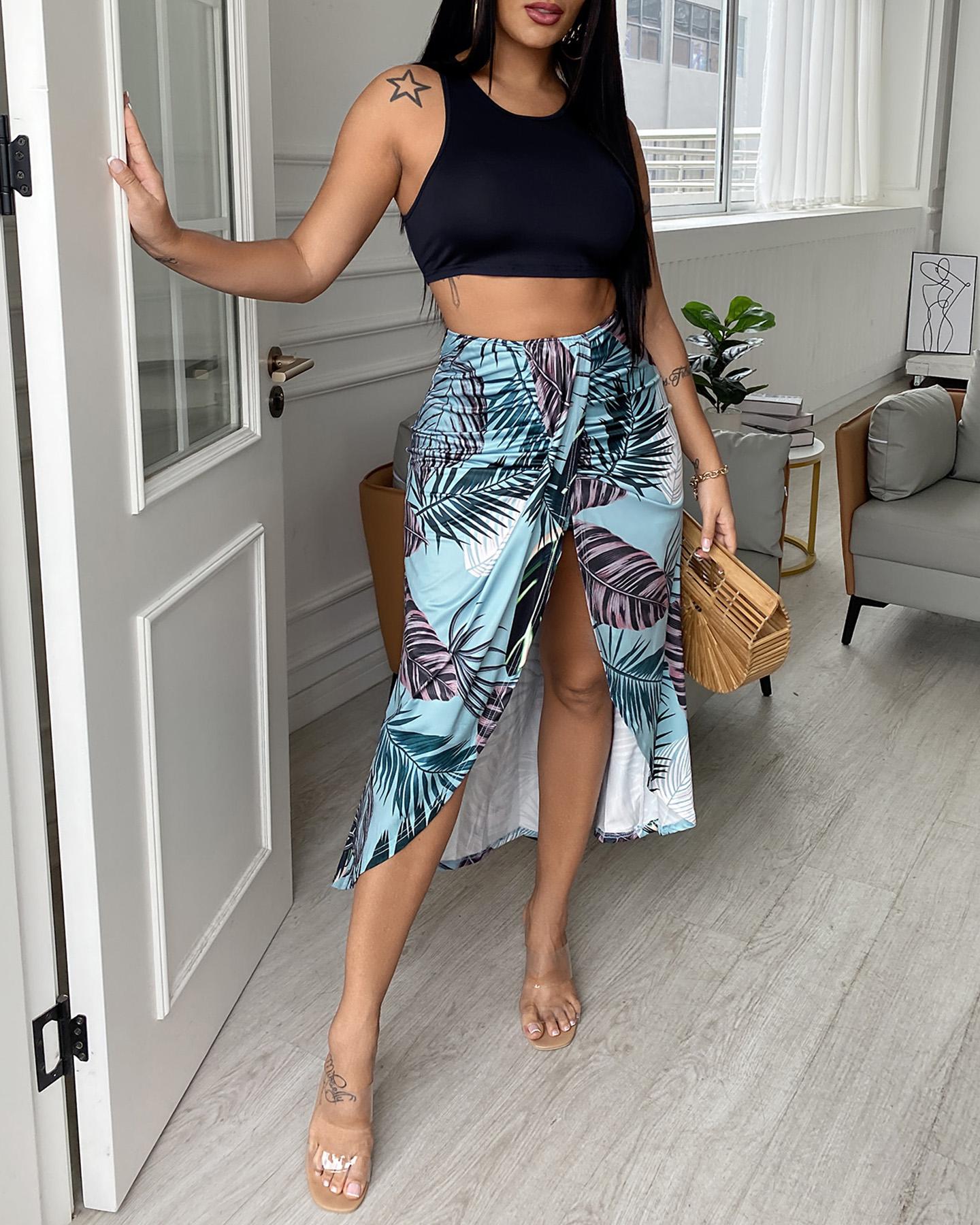 

Plain Crop Top & Slit Tropical Print Skirt Set, Purplish blue