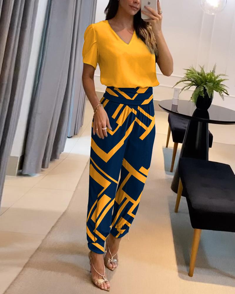 

Puff Sleeve Top & Geometric Print Cuffed Pants Set, Yellow