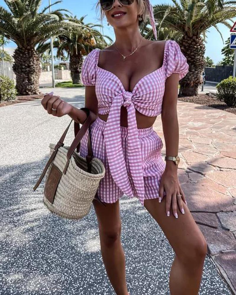 

Plaid Print Plunge Knotted Top & Shorts Set, Pink