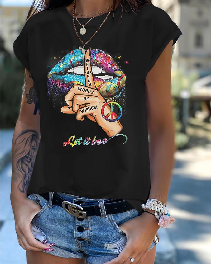 

Lip / Letter / Hands Print Casual T-shirt, Black