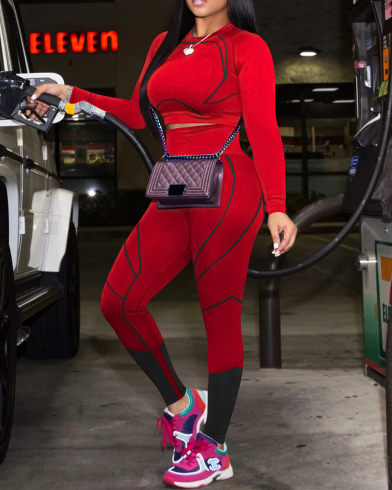 

Contrast Paneled Crop Top & High Waist Leggings Set, Red