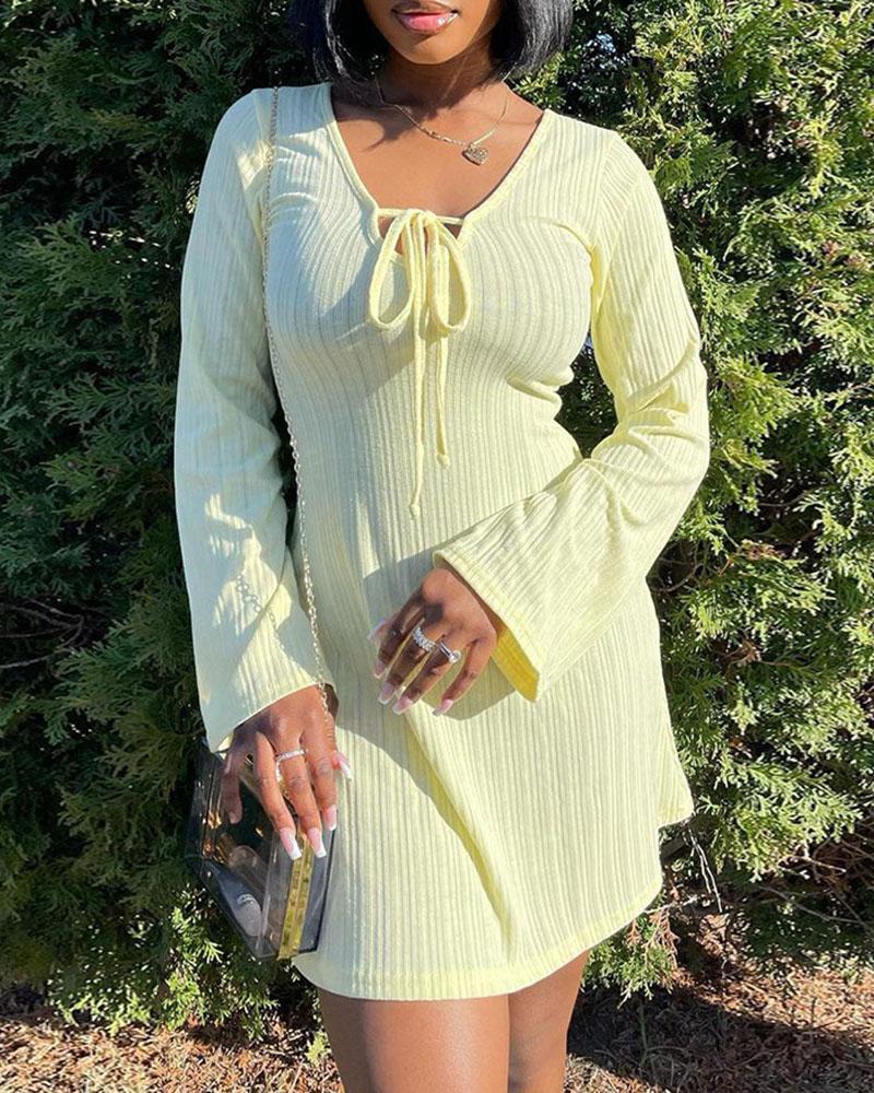 

Tie Front Bell Sleeve V-Neck Casual Dress, Yellow