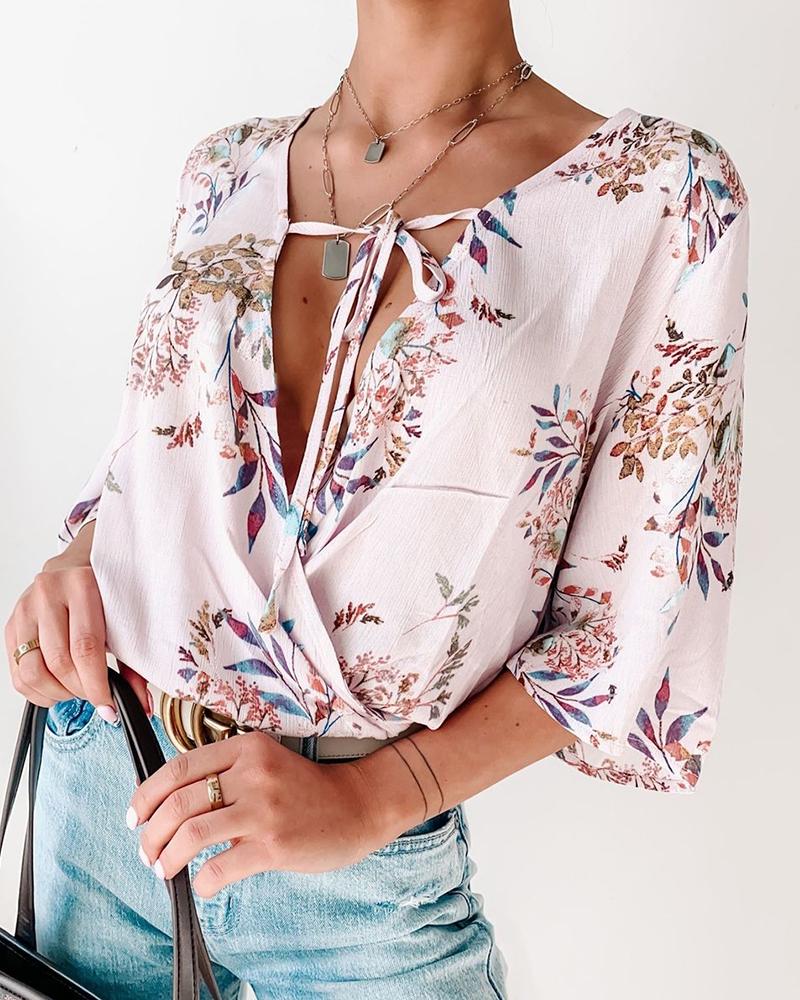 

Tropical Print Tie Front Cutout Top, Pink