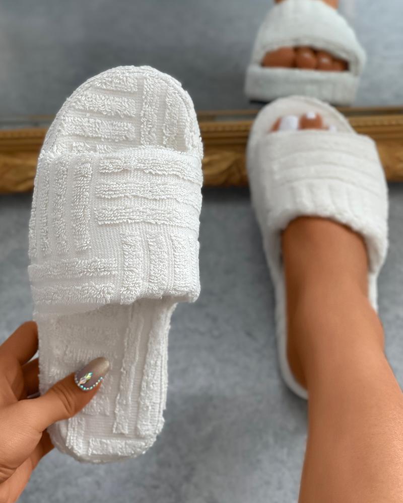 

Round Toe Fluffy Slide Slipper, White