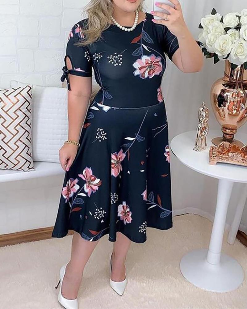 

Plus Size Floral Print Tied Detail Short Sleeve Casual Dress, Black