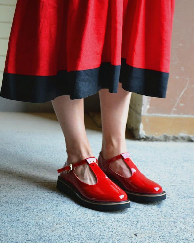 

Womens Vintage Shiny Finish Round Toe t Strap Jane Shoes, Red