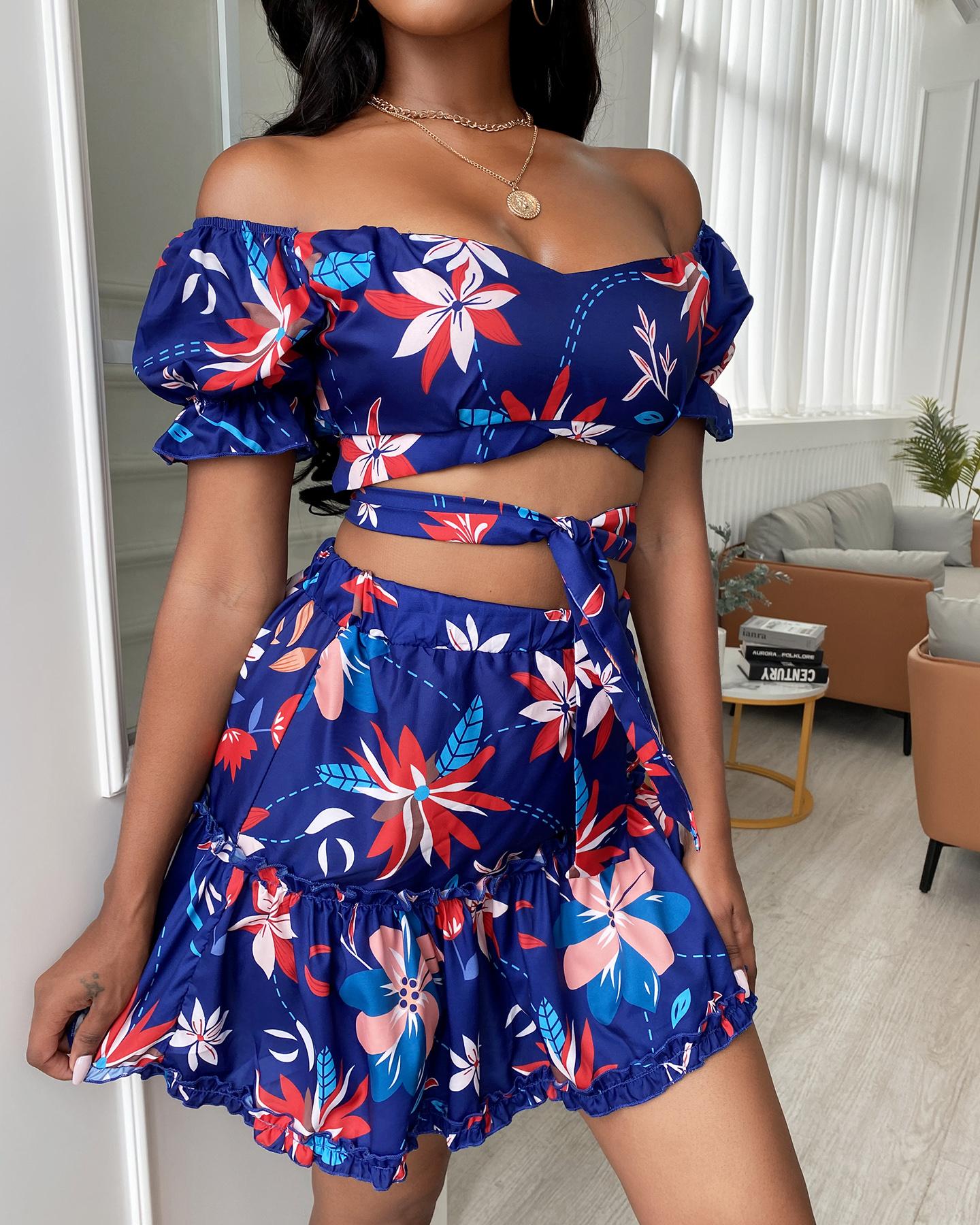 

Off Shoulder Floral Print Crop Top & Skirt Set, Multicolor