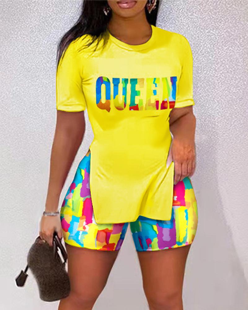 

Plus Size Letter Print Split Hem Top & Colorblock Shorts Set, Yellow