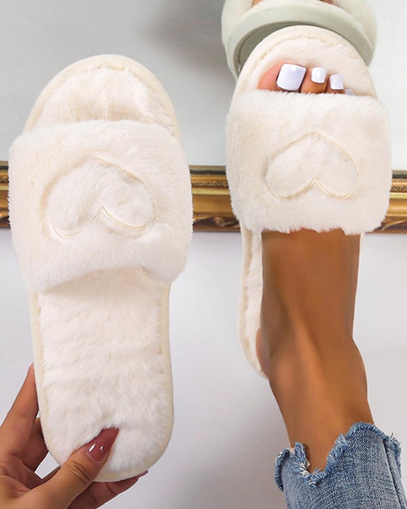 

Fuzzy Heart Pattern Slippers, Beige