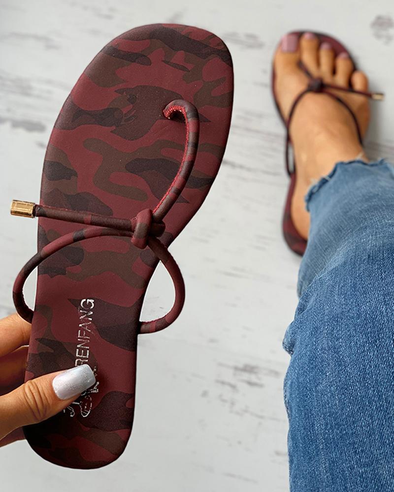 

Camouflage Print Knot Design Flip Flops, Wine red