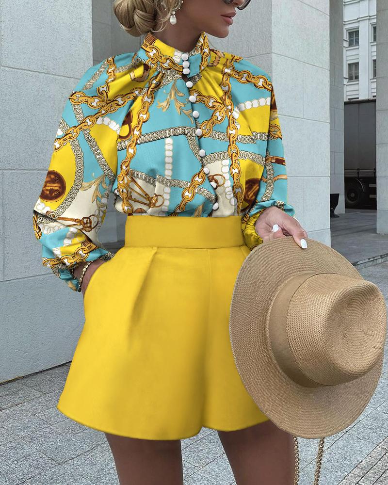 

Two Piece Sets Casual Long Sleeve Chain Scarf Print Buttoned Top & High Waist Shorts Set, Multicolor