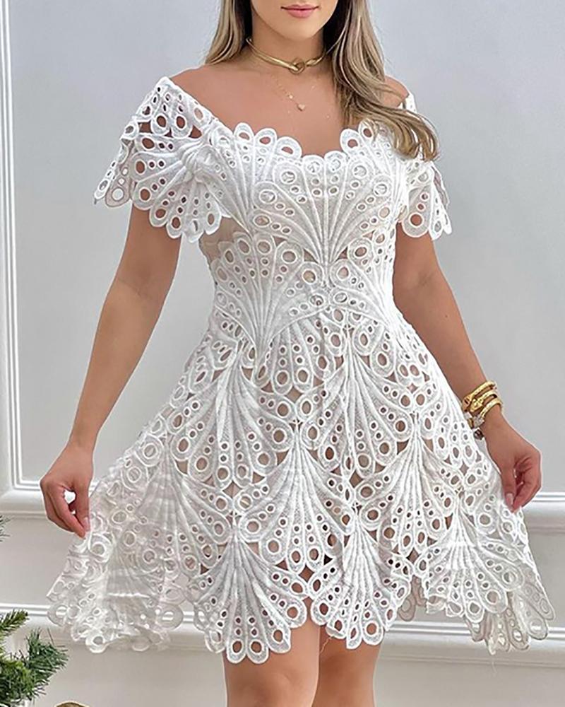

Hollow Out V Neck Lace Casual Dress, White