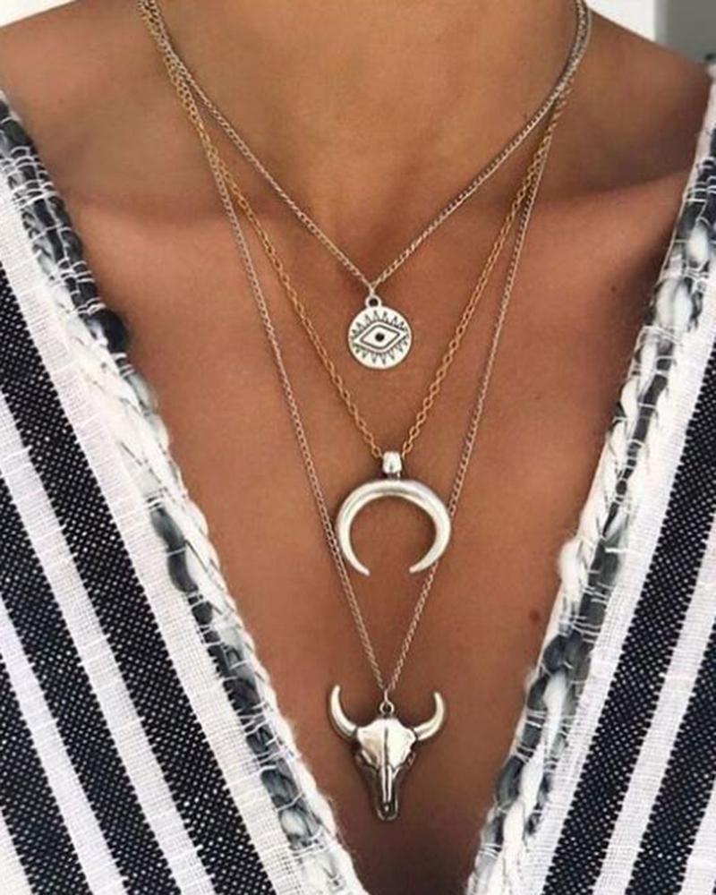 

1pc Cowboy Multi-layer Coin Moon Ox Head Pendant Necklace, Silver