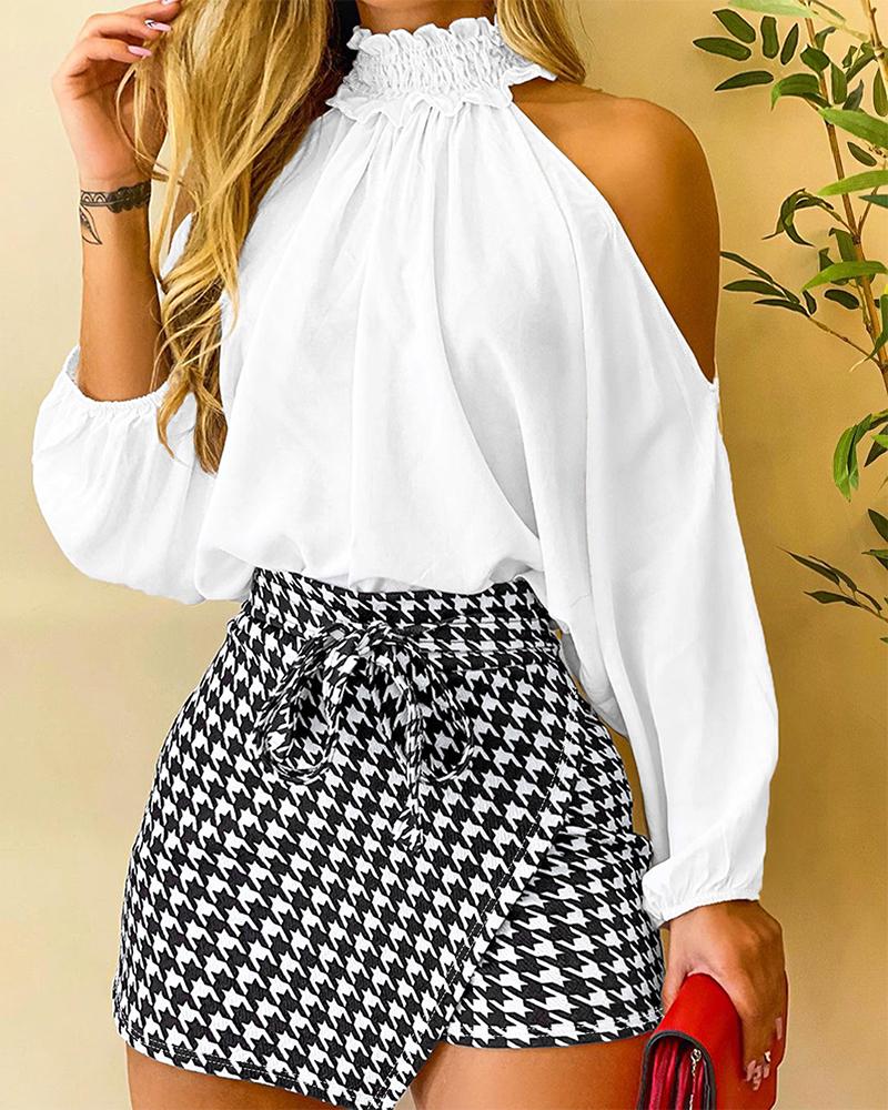 

Cold Shoulder Shirred Top & Houndstooth Print Tie Front Skorts Set, Black&white