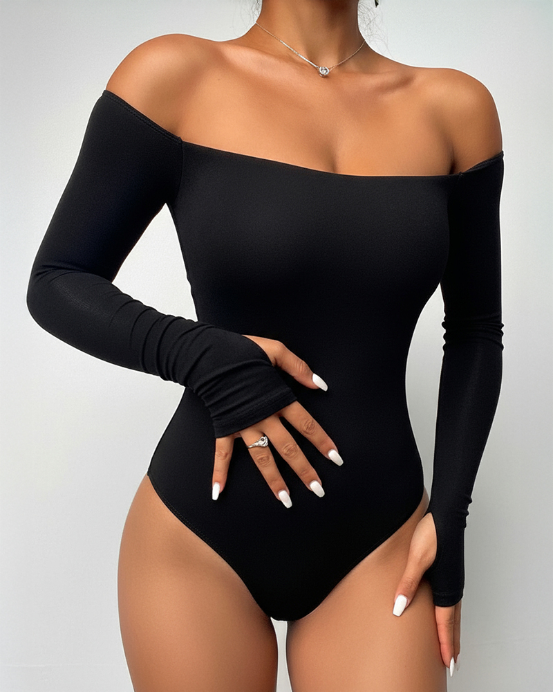 

Body polyvalent à manches longues et épaules dénudées, coupe ajustée, avec poignets à trous pour les pouces, Black